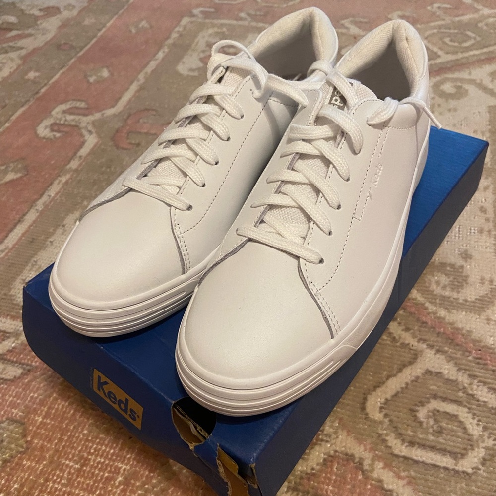 NWT Keds Alley Leather White Lace Up Size 9